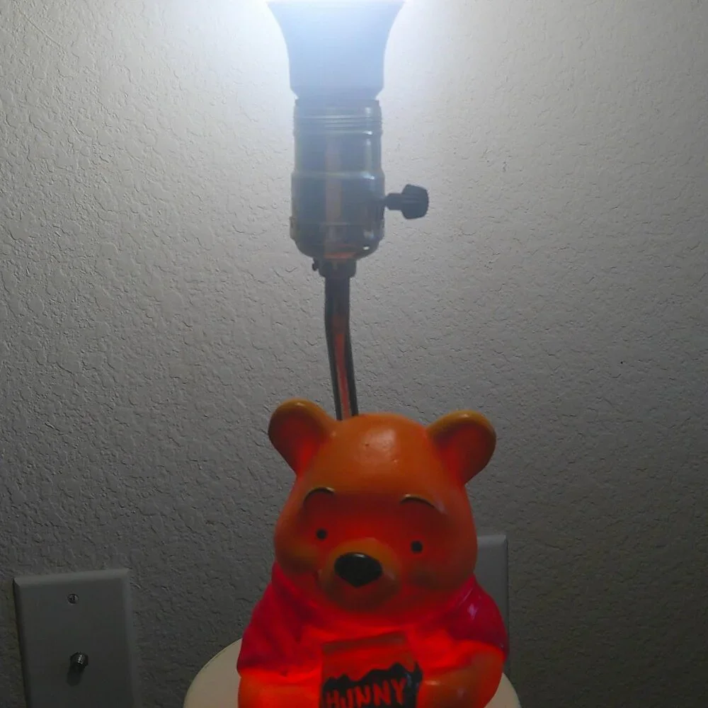 Vintage 1977 Winnie the Pooh 3-way Lamp/Nightlight - works!
